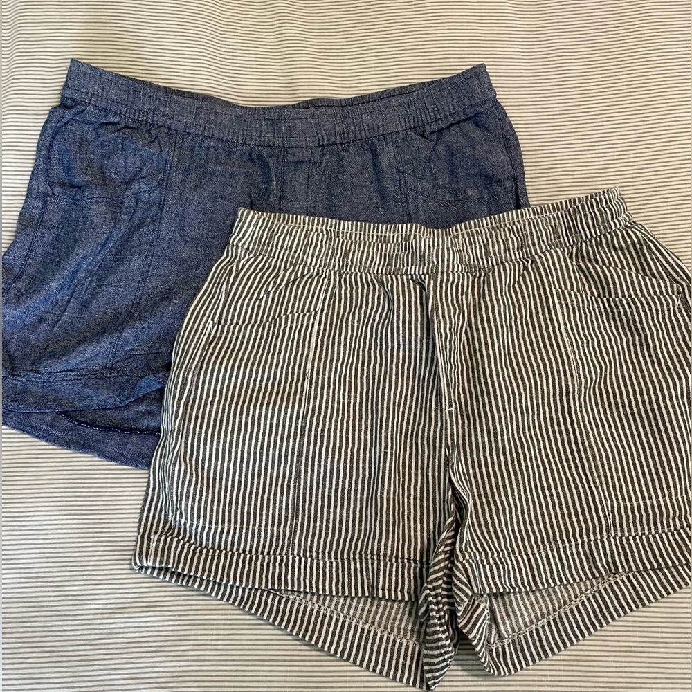 Old Navy Linen Blend shorts, lot of 2